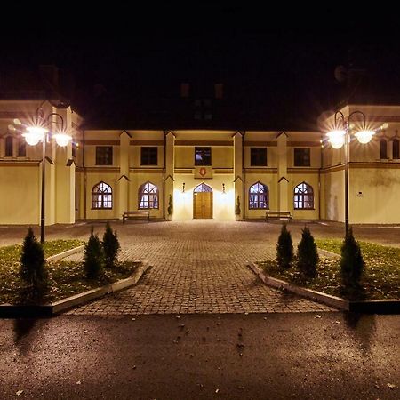 Centrum Obslugi Turysty Kordegarda Raczki  Buitenkant foto